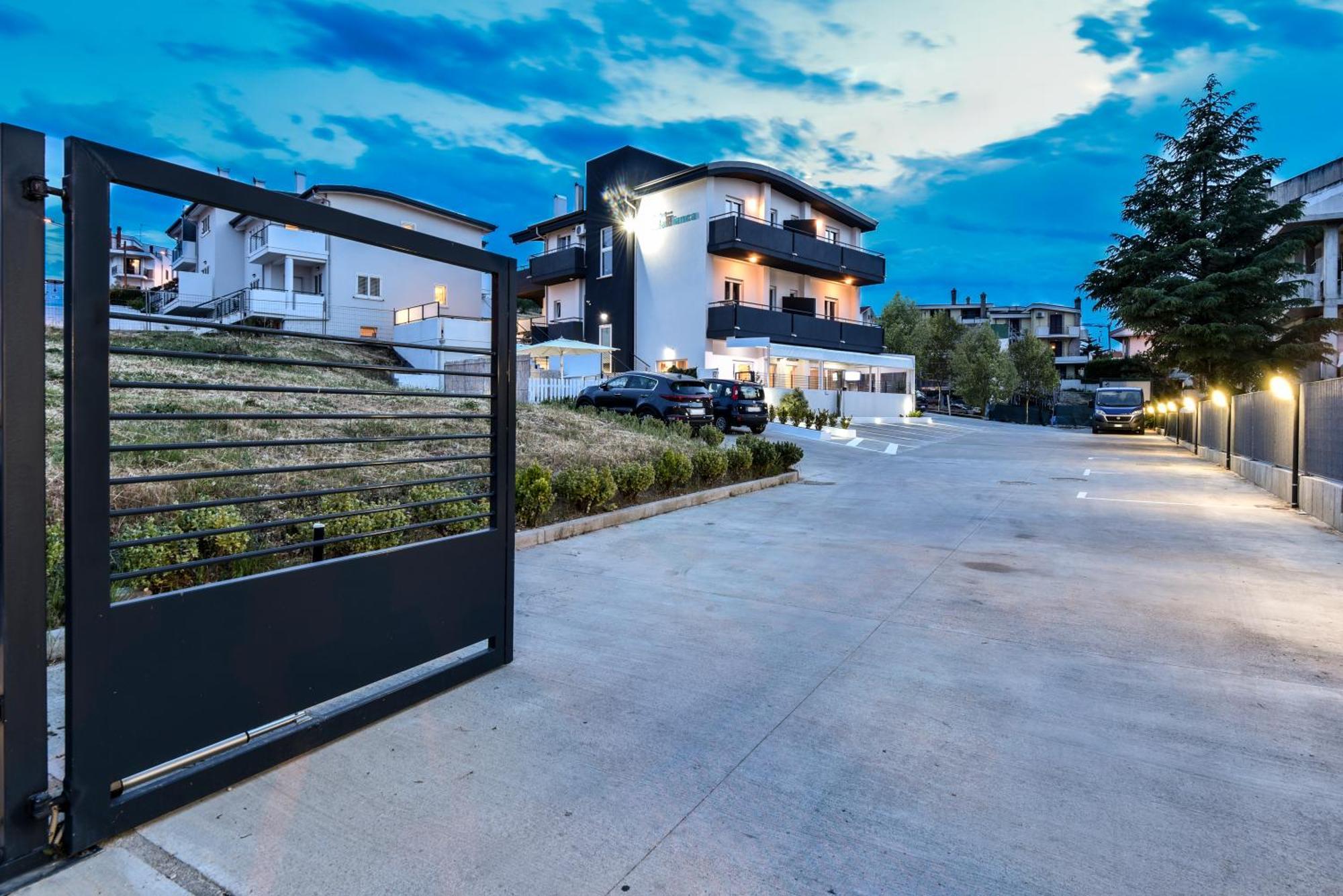 Villa Bianca Hotel & Spa San Salvo Dış mekan fotoğraf