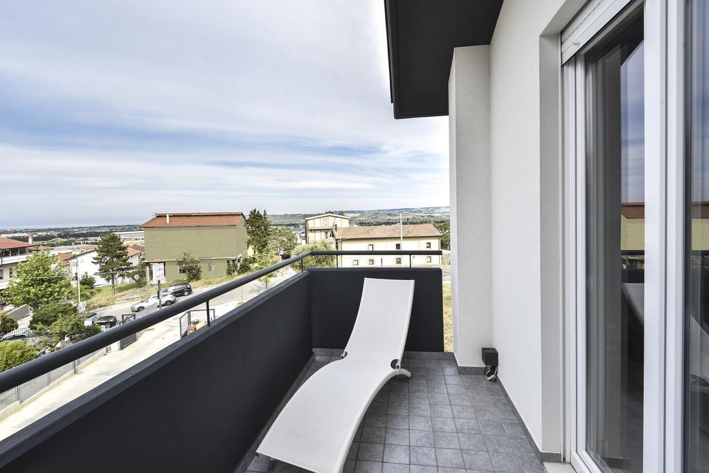 Villa Bianca Hotel & Spa San Salvo Dış mekan fotoğraf